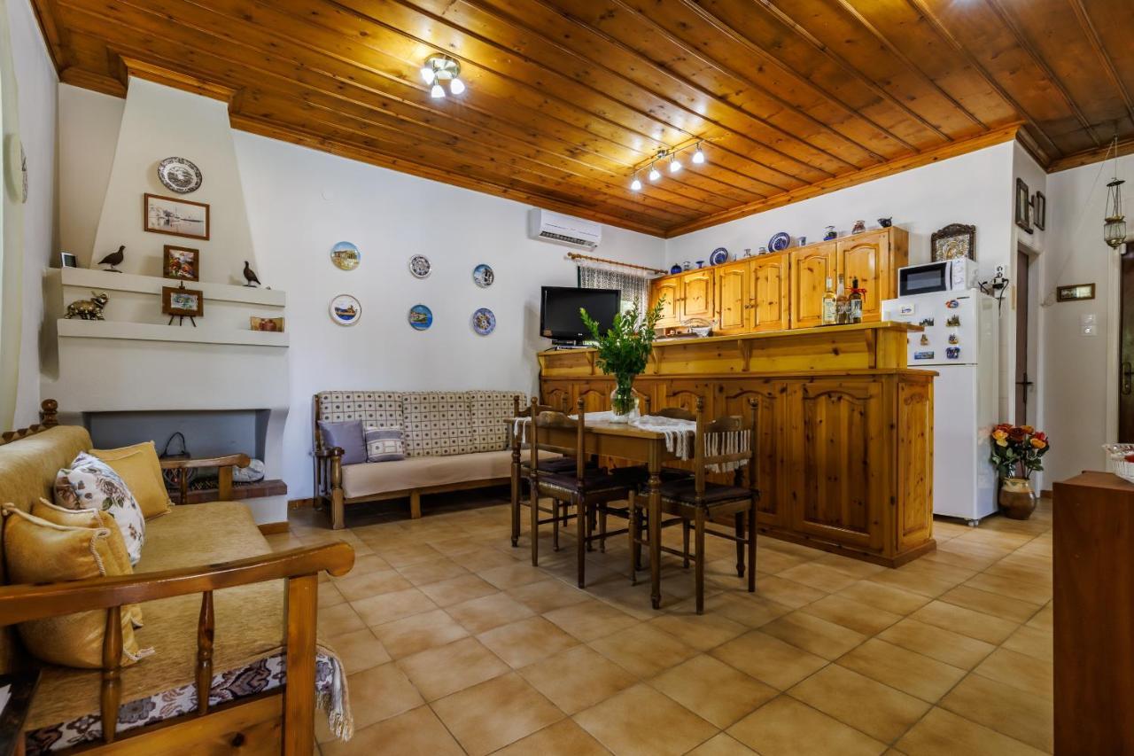 Skopelos Country House Diamantis & Chrisi Agnontas Exteriör bild