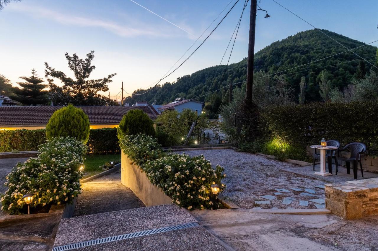 Skopelos Country House Diamantis & Chrisi Agnontas Exteriör bild