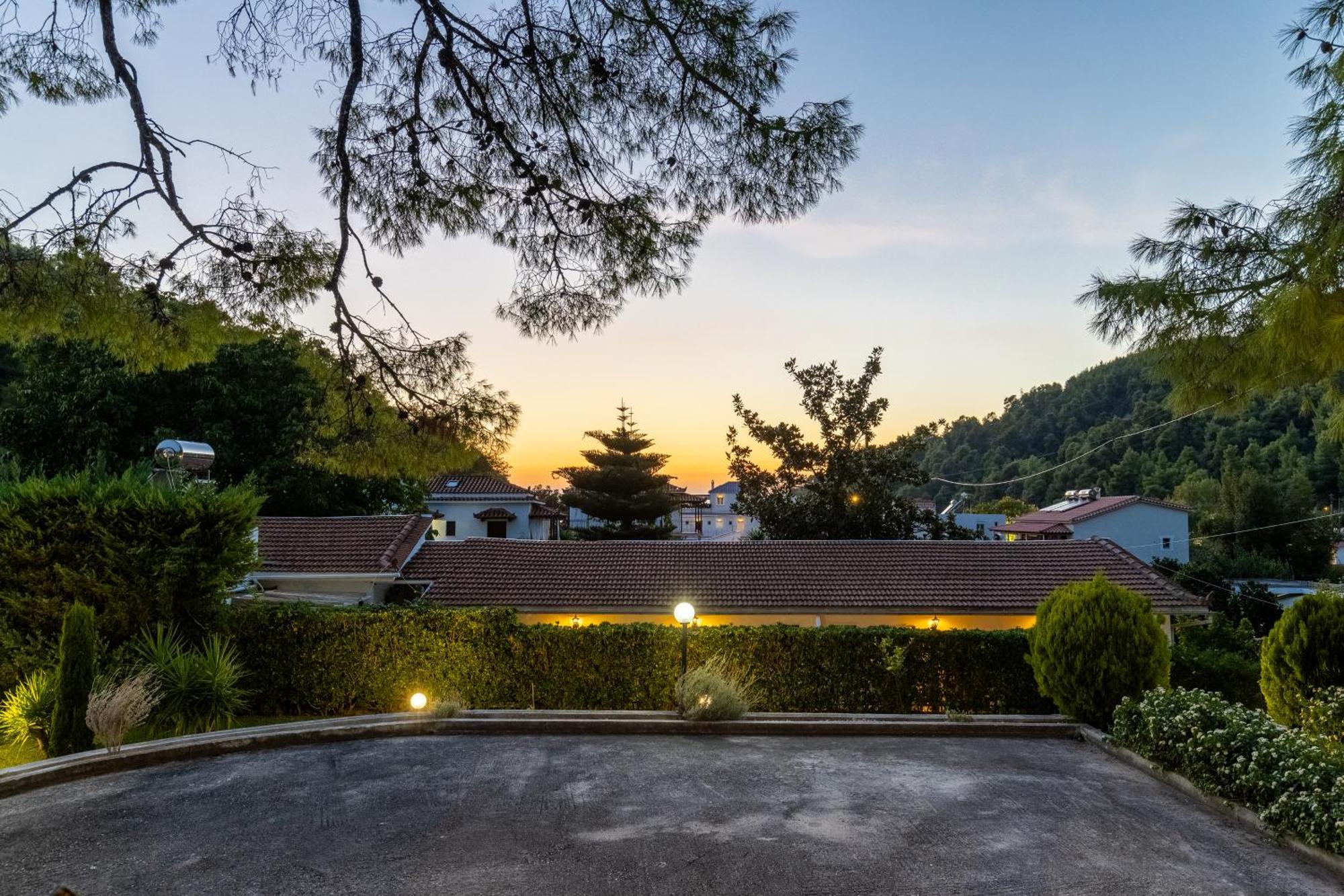 Skopelos Country House Diamantis & Chrisi Agnontas Exteriör bild